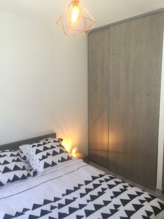 Appartement L'Islois LʼIsle-sur-la-Sorgue Exterior foto